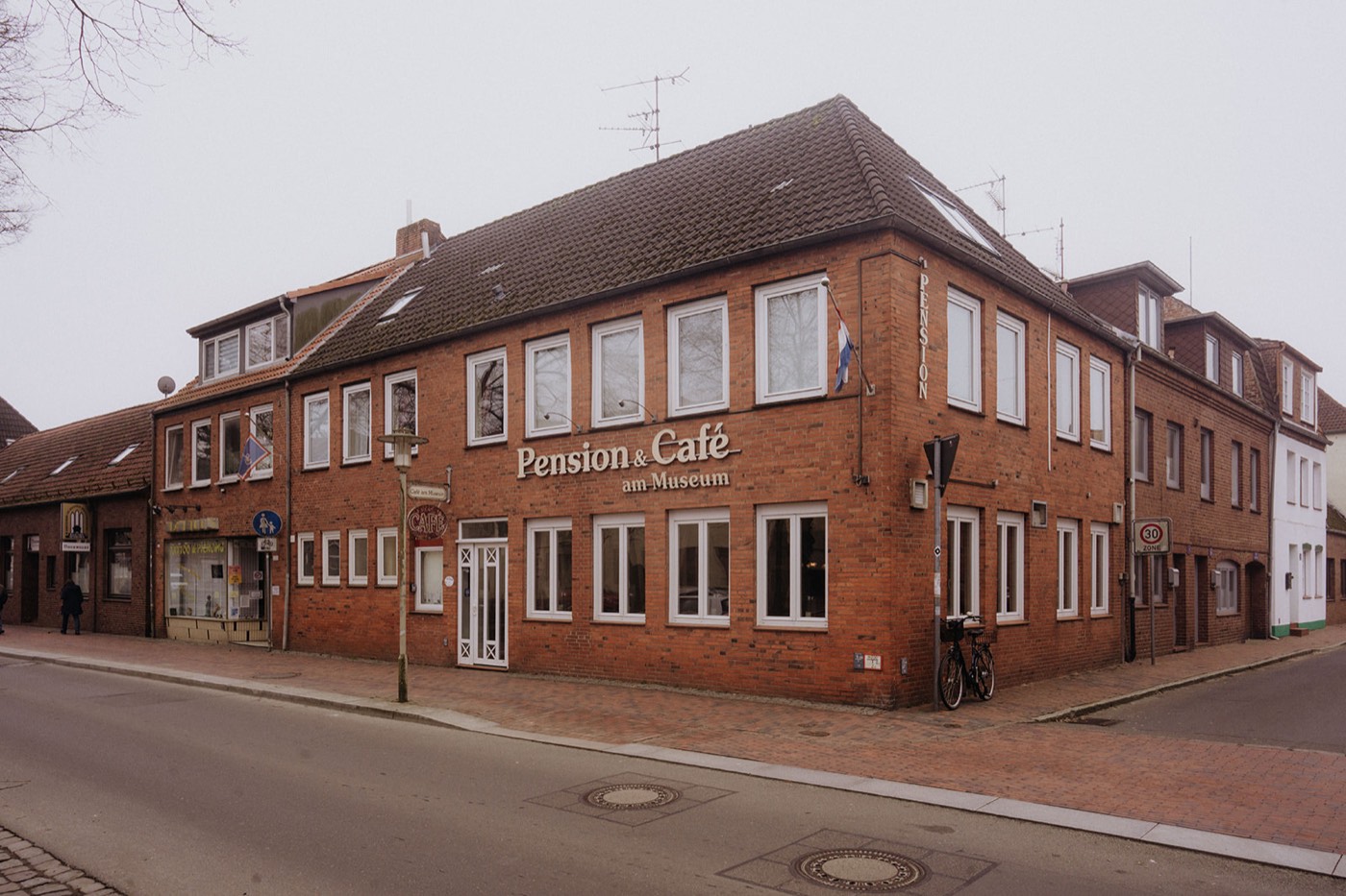 Pension am Museum an der Straßenecke in Glückstadt