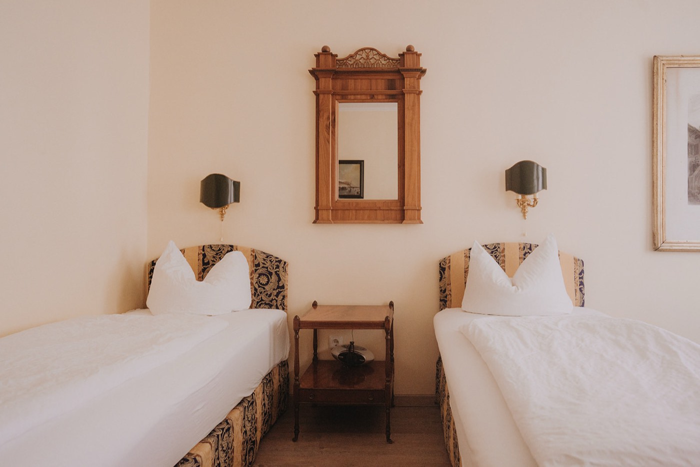 Zwei-Bett-Zimmer in der Pension am Museum